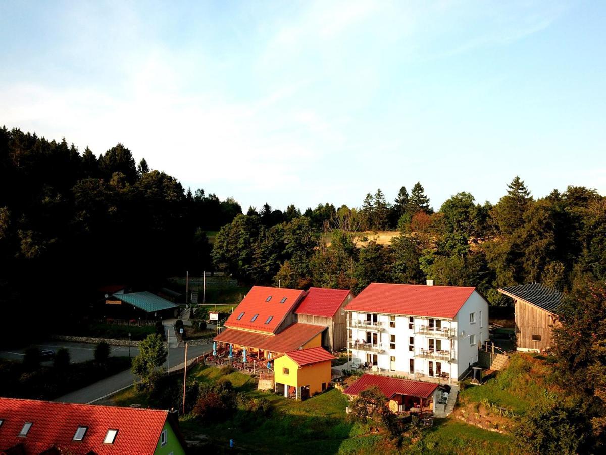 Fraenkische Linie - Radspitz-Ferienwohnungen Marktrodach Esterno foto