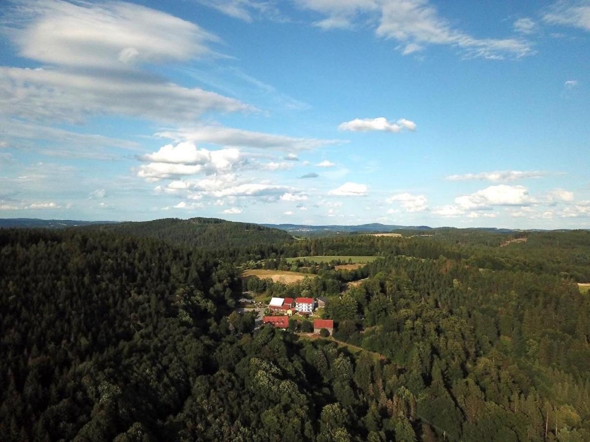 Fraenkische Linie - Radspitz-Ferienwohnungen Marktrodach Esterno foto