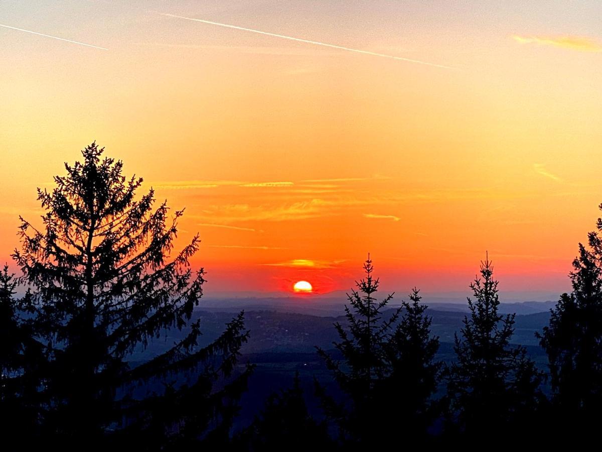 Fraenkische Linie - Radspitz-Ferienwohnungen Marktrodach Esterno foto